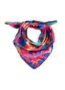 Woman Shawl view 4